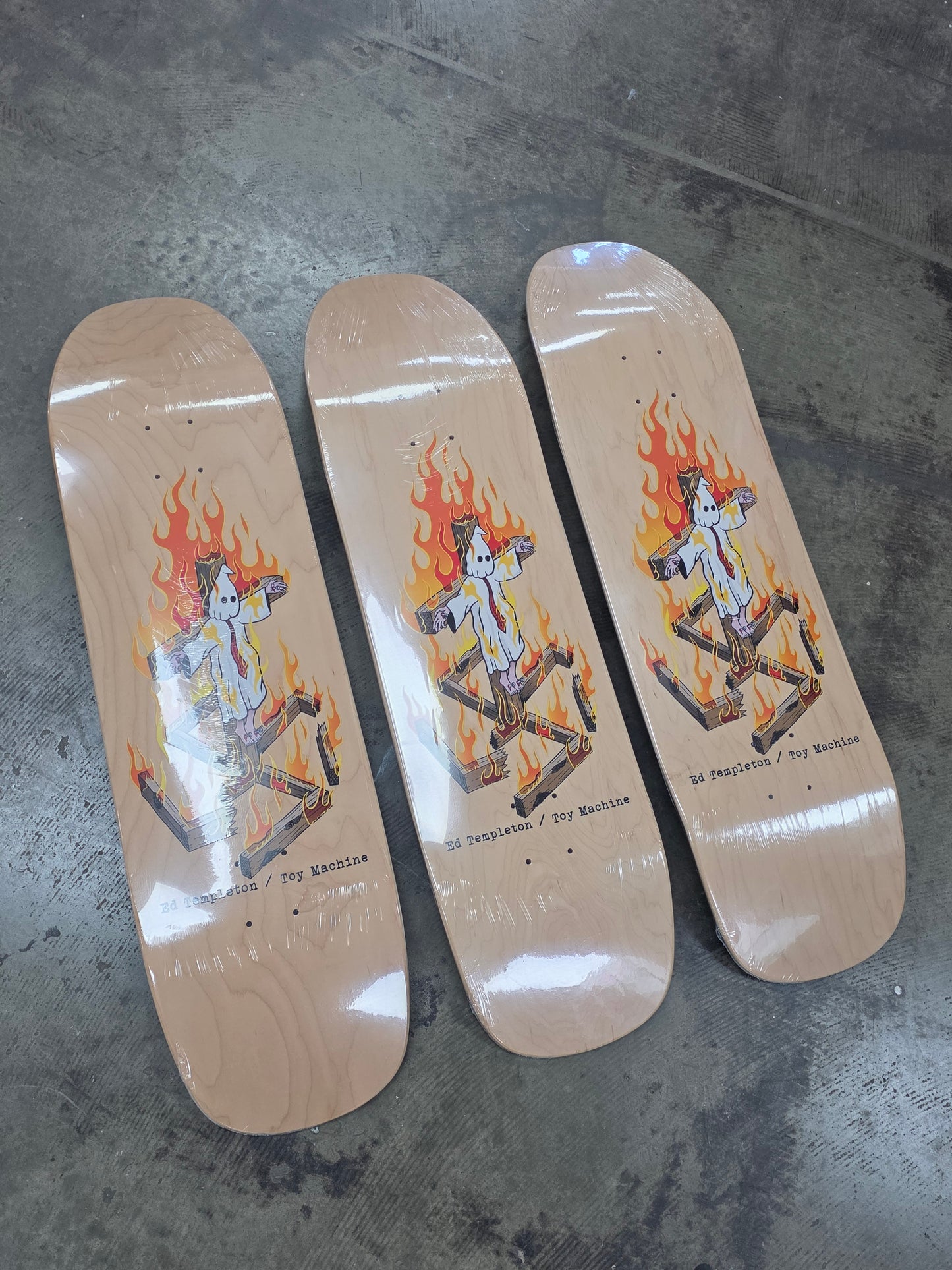 Toy Machine Templeton Burning Cross deck