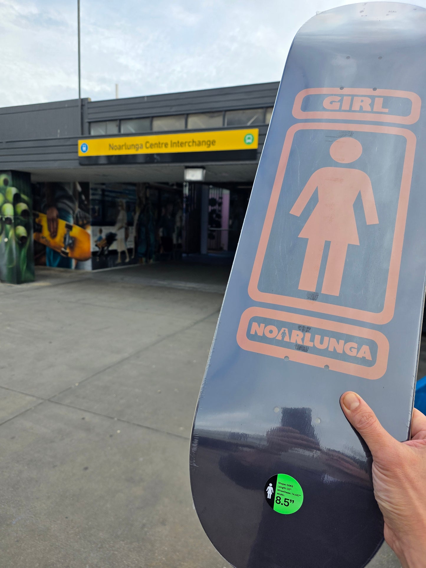 Mv2 x Girlskateboards